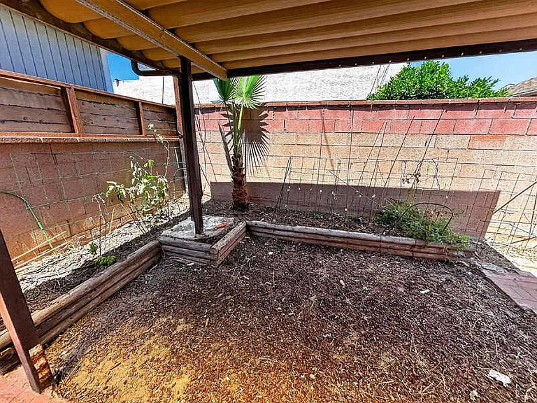 4277 Pixie Ave — Photo 24