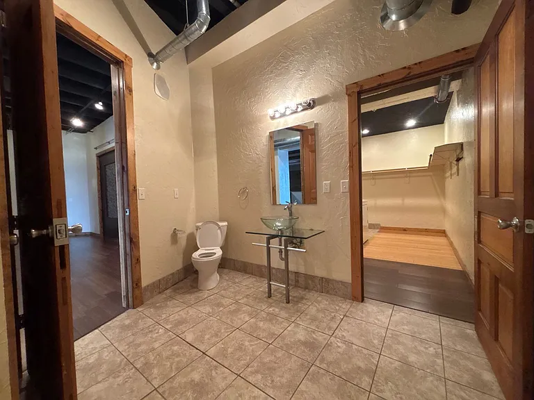 213 W Olive St #105 — Photo 8