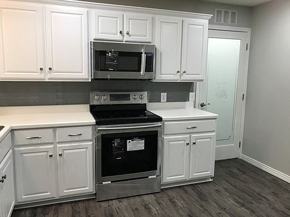3rd image of 706 NW Avenue I