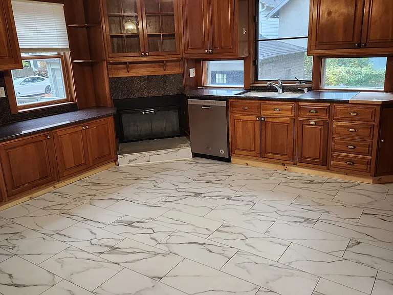 218 S Albany St #2 — Photo 6