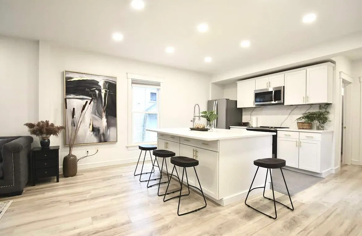 2 bed, 1200 sqft, $2,650 — Photo 1