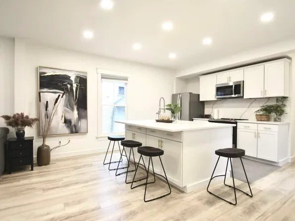 11 Noble St #1, Brunswick, ME 04011