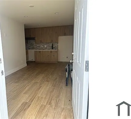 2 bed, $2,700 — Photo 2