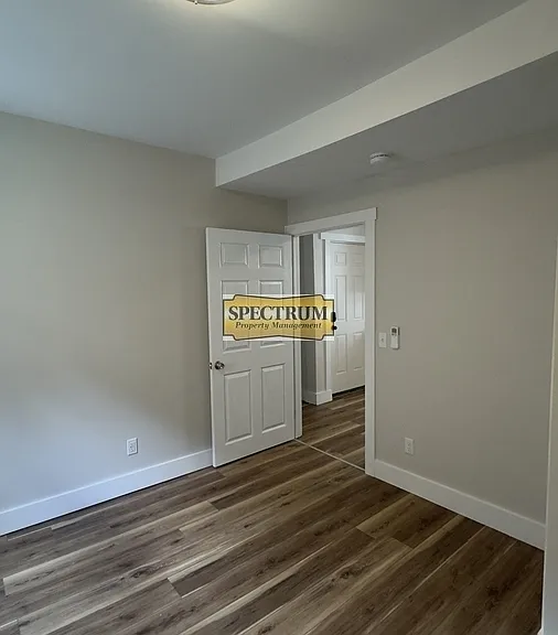 11 Gray St #1 — Photo 5