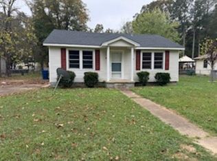 80 Northcutt St, Savannah, TN 38372