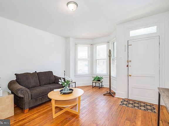 2nd image of 303 W John St