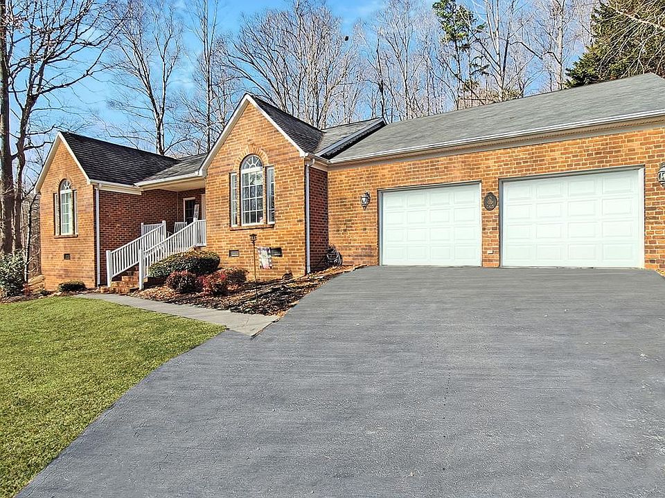 1st image of 565 Indian Trail Rd