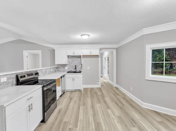 8201 Rhodes Rd, Apex, NC 27539