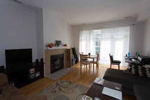 1426 W Belmont Ave #A3 — Photo 5