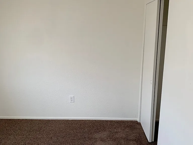 16221 Apple Valley Rd — Photo 14