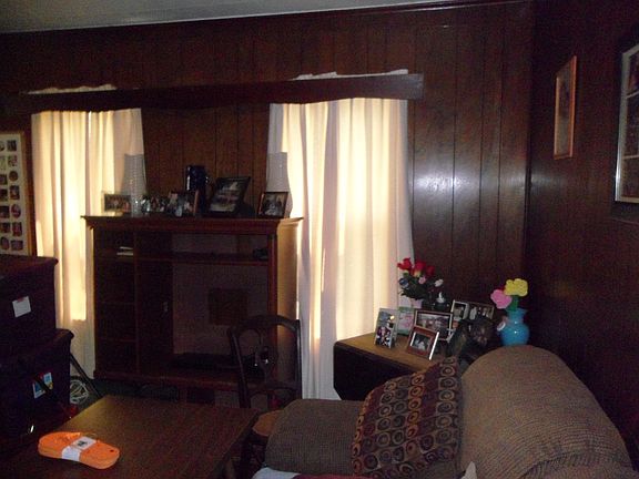 4th image of 39 Whitney Ave