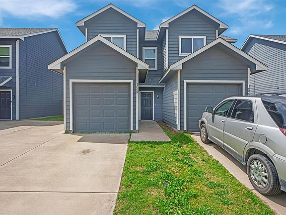 2nd image of 1608 Ash Crescent St