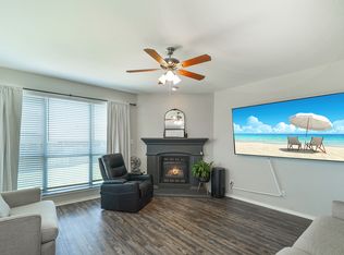 49 Heron Bay Ct, Sanger, TX 76266