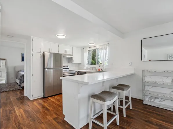 155 Rosebay Dr APT 31, Encinitas, CA 92024