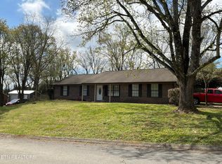 819 Sailview Rd, Knoxville, TN 37934