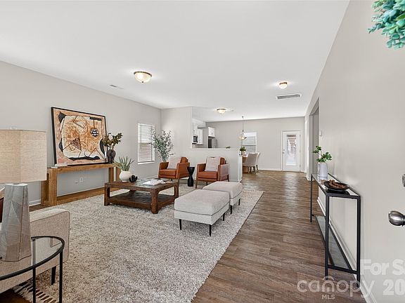 3rd image of 105 Fairfield Dr #74