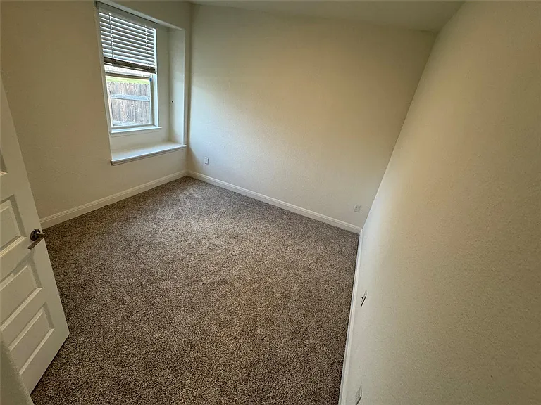 17901 Civorno Dr — Photo 32