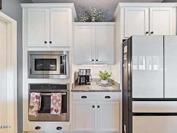 5th image of 9927 W Villa Hermosa --