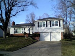 5700 W 100th Ter, Overland Park, KS 66207