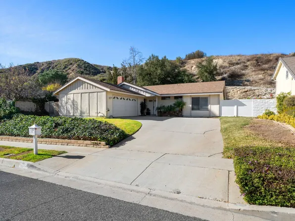 4011 Defender Dr, Agoura Hills, CA 91301