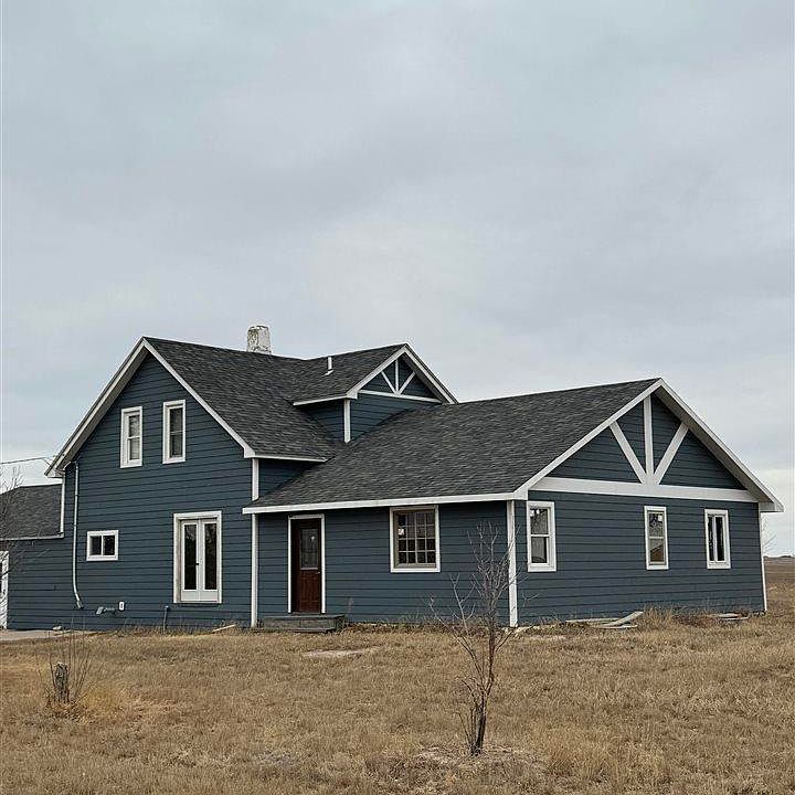 1st image of 3860 Road 83