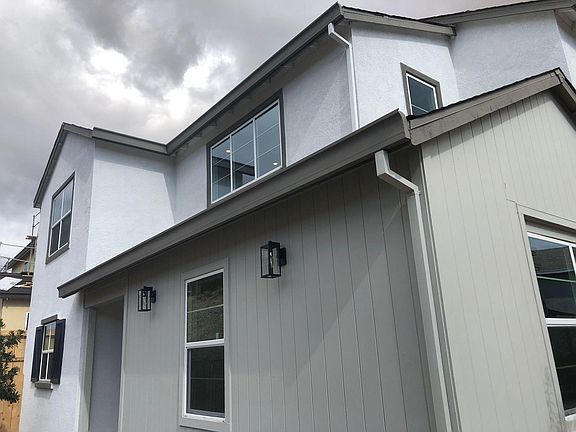 2nd image of 3201 Sunny Gate Ln