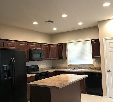 4th image of 18170 N Smith Dr