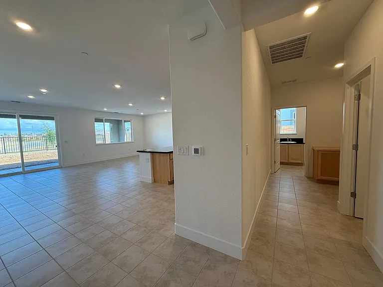 9957 Mesa Verde Way — Photo 8