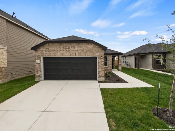 13103 Lorena Ochoa, San Antonio, TX 78221