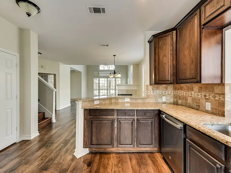 11066 Chanay Dr — Photo 7
