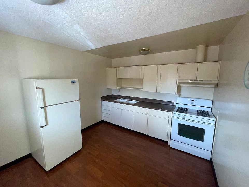 1st image of 301 Copper St APT 6