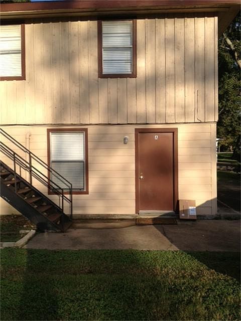 1st image of 7819 1/2 York St #B