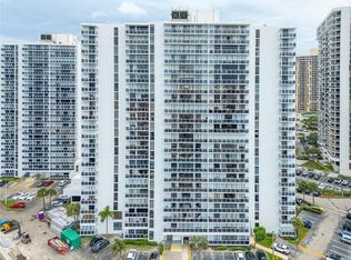 20505 E Country Club Dr APT 731, Aventura, FL 33180