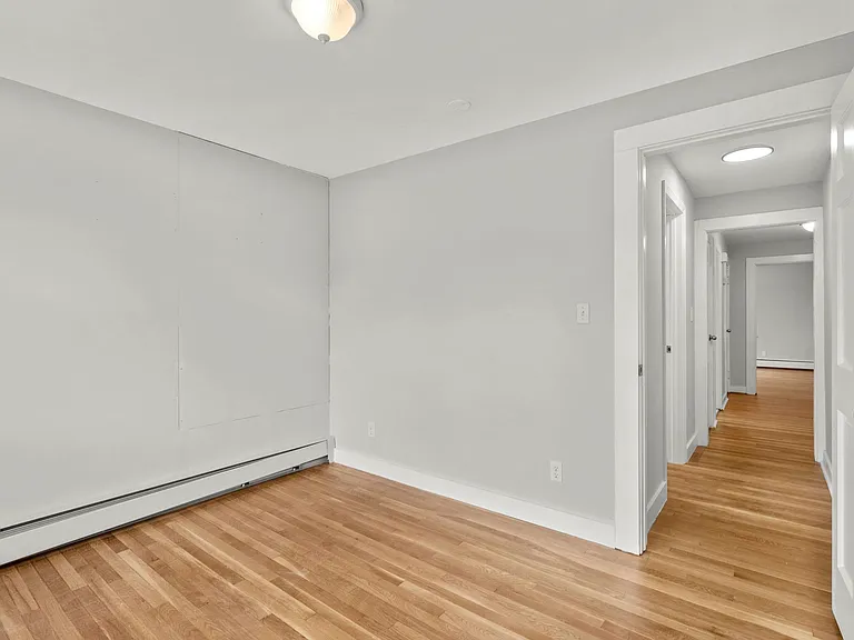 588 N Walnut St #3 — Photo 2