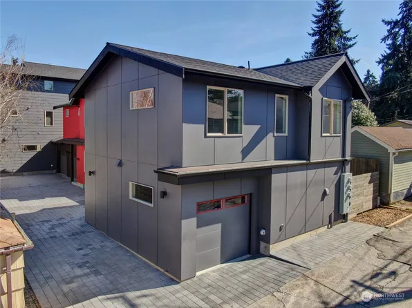 2637 41st Avenue SW, Seattle, WA 98116