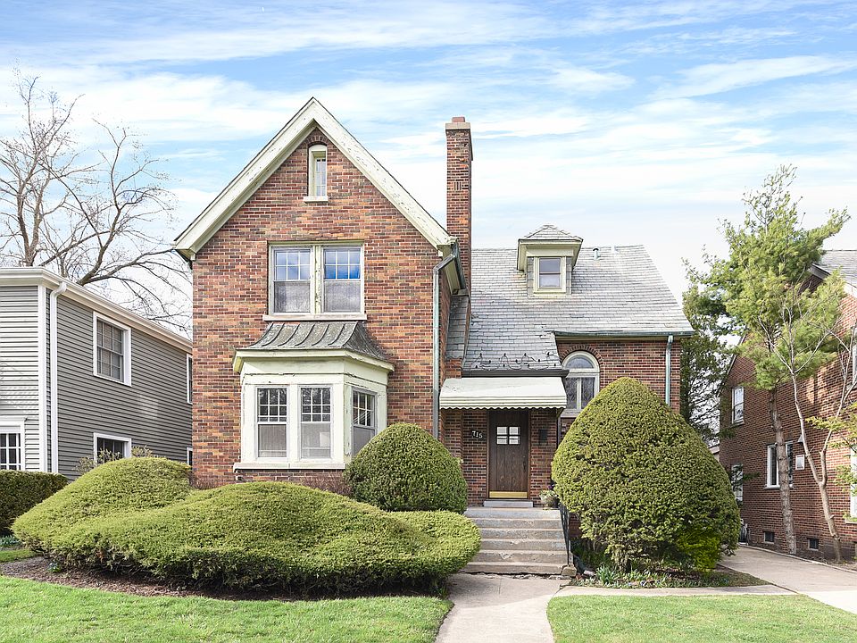 1st image of 715 Cummings Ave