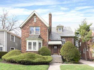 715 Cummings Ave, Kenilworth, IL