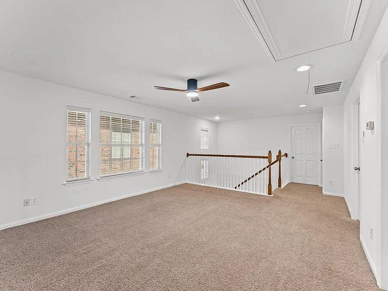 1246 Glenwood Canyon Ln — Photo 28