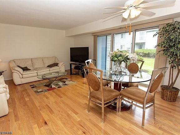 3rd image of 63 Haverhill Pl #63