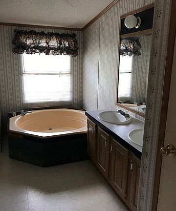 4th image of 1240 Meadow Brook Cir