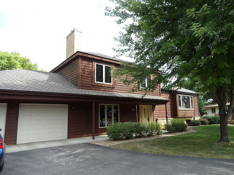 Walk out .41 acre cul-d-sac 