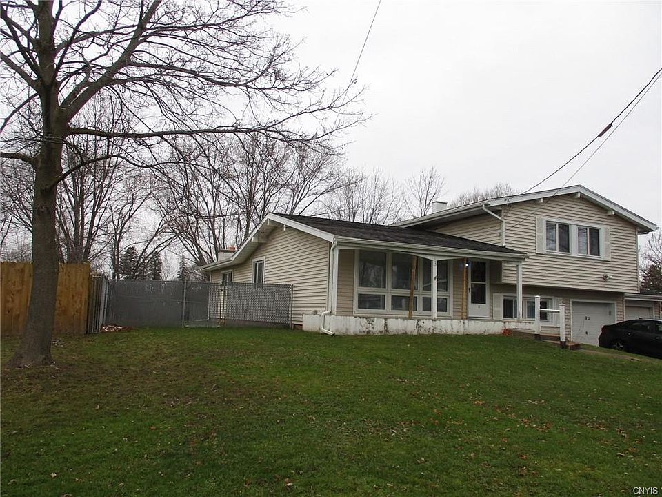 1st image of 3 Elderberry Ln
