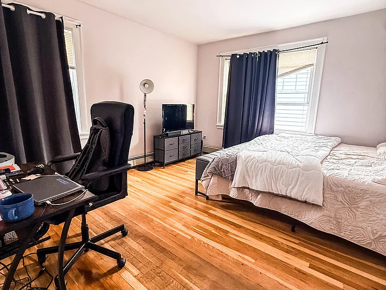 38 Grandview Ave — Photo 34