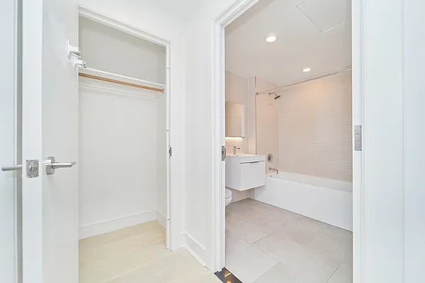 Rented by Compass | media 7