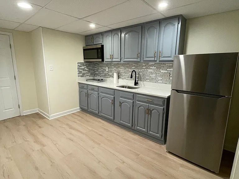 Ivystone Ct — Photo 2