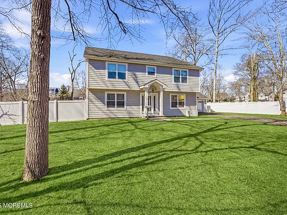 5th image of 232 Woodcrest Road