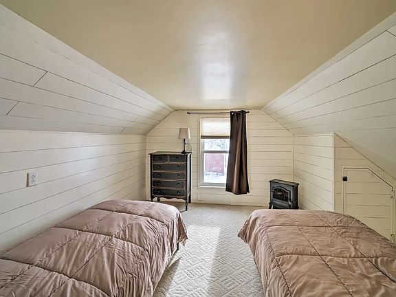 2nd upstairs bedroom faces south.