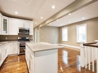 686 E 8th St #1, Boston, MA 02127