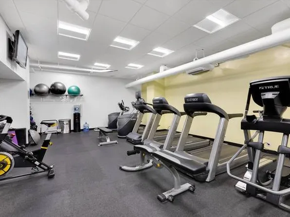 200 East 27th Street image 9 of 9