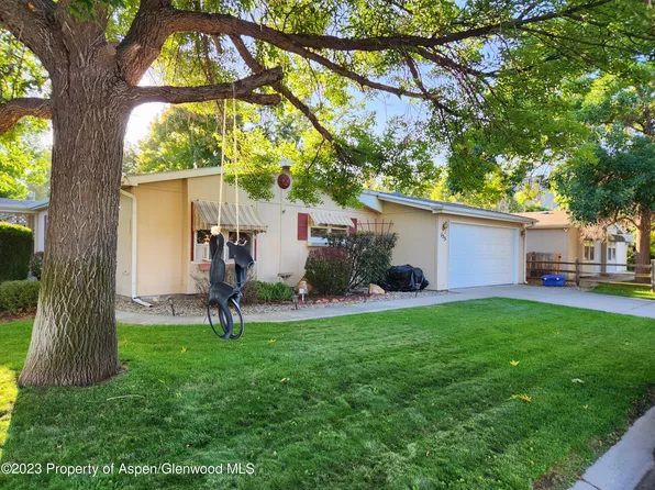 155 Queen City Cir, Parachute, CO 81635